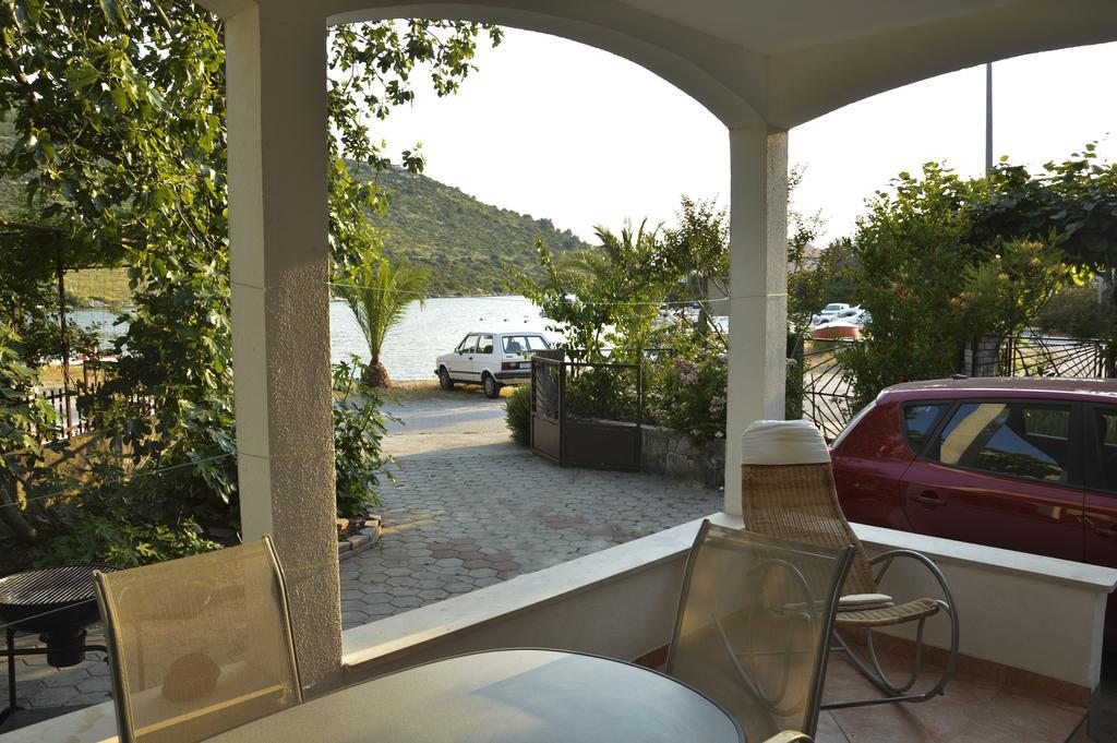 Holiday House Maja Podglavica Esterno foto
